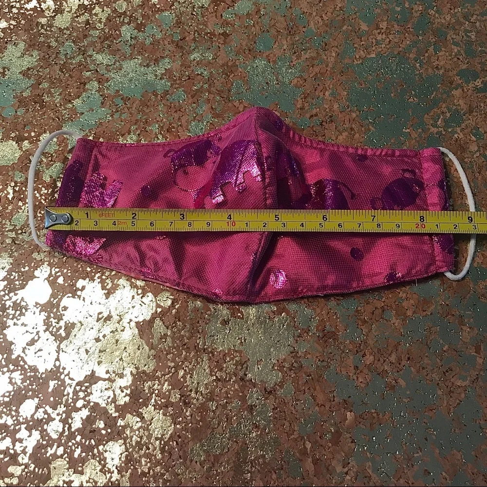 GIRL’S “MY FOILED HIPPO” PINK FACE MASK